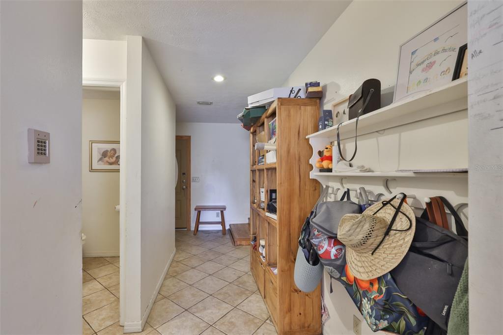 2710 Lewis Road Dover, FL 33527 - Photo 19 of 56