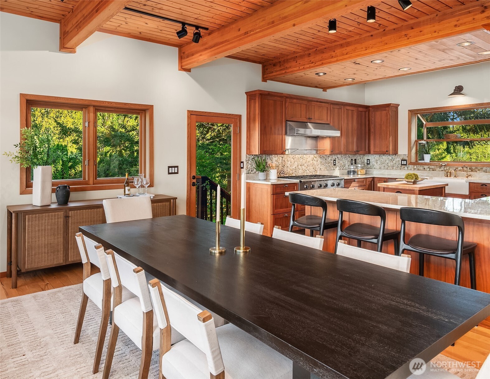 22505 Deppman Road Southwest Vashon, WA 98070 - Photo 16 of 40