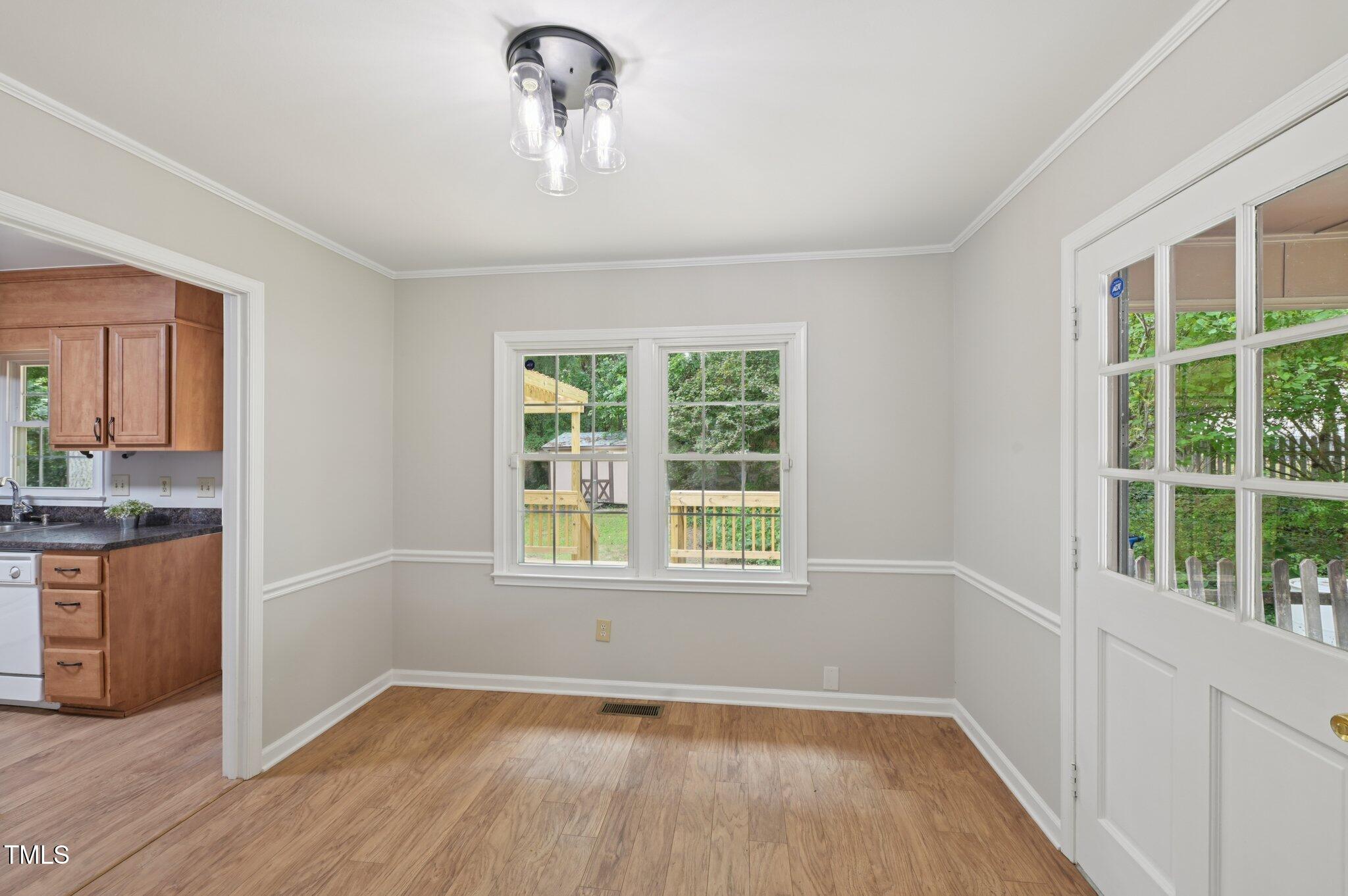 1308 Swallow Drive Raleigh, NC 27606 - Photo 7 of 33 11-web-or-mls-Swallow Dr-0506-011