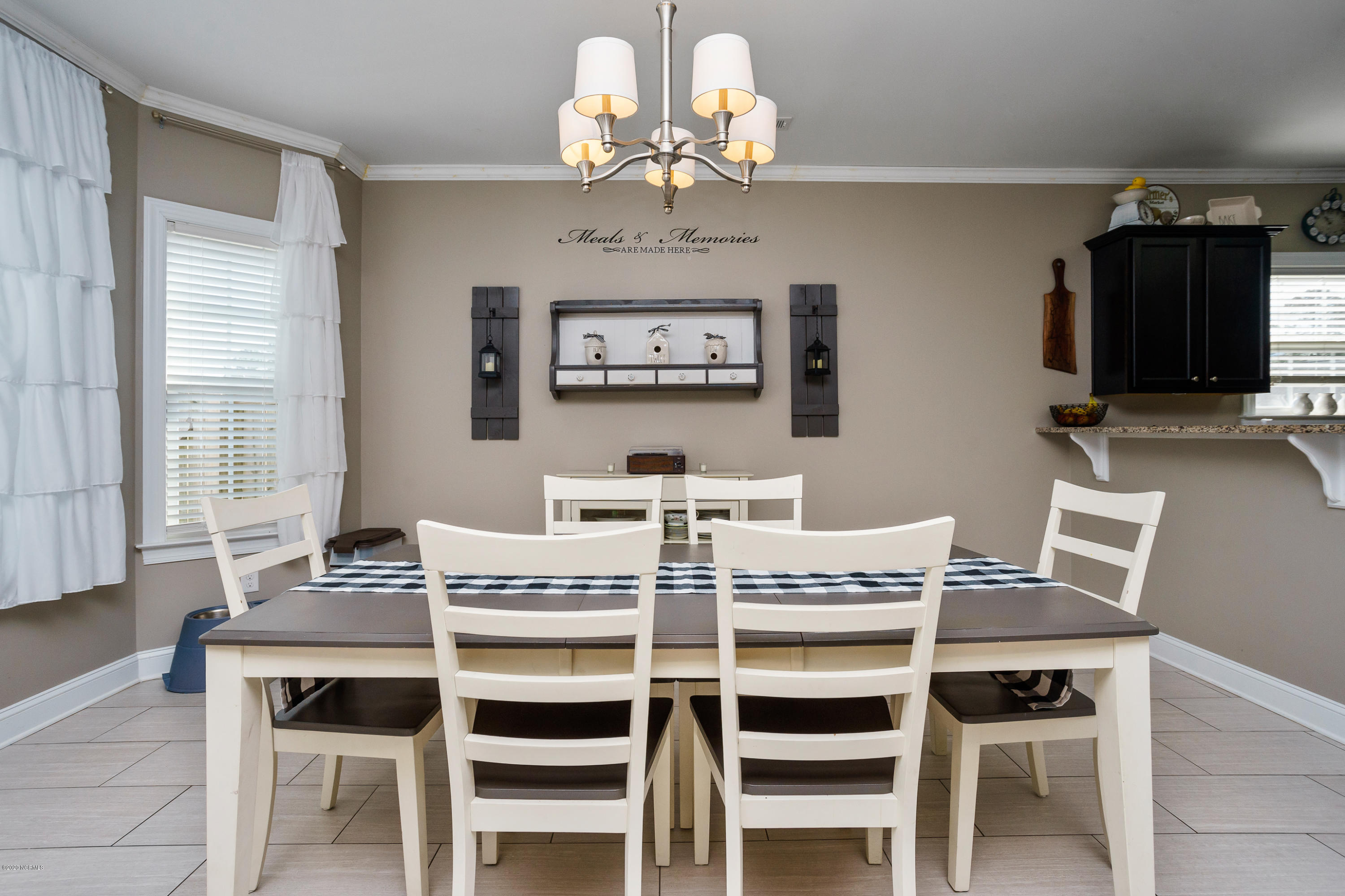 202 Pineflat Way Hubert, NC 28539 - Photo 6 of 35 202 Pine Flat Way 02Oct2020_SB_07502