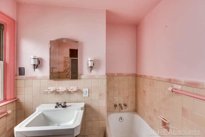 890 Lincoln Road Grosse Pointe, MI 48230 - Photo 20 of 31 31321886-19.JPG