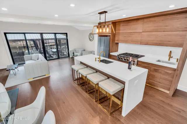 $3,900 | 320 Silver Lagoon Drive, Toms River, NJ 08753