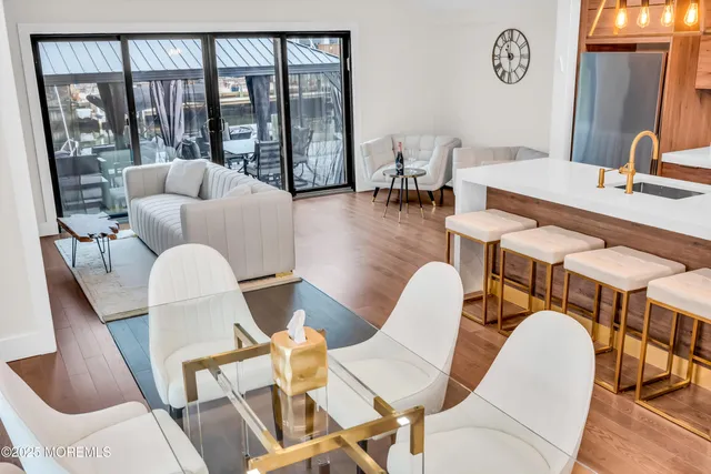 $3,900 | 320 Silver Lagoon Drive, Toms River, NJ 08753