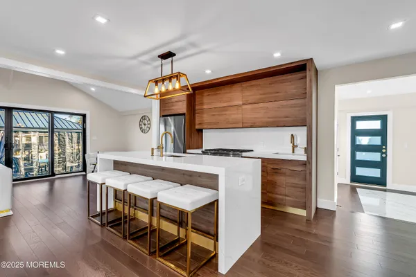 $3,750 | 320 Silver Lagoon Drive, Toms River, NJ 08753