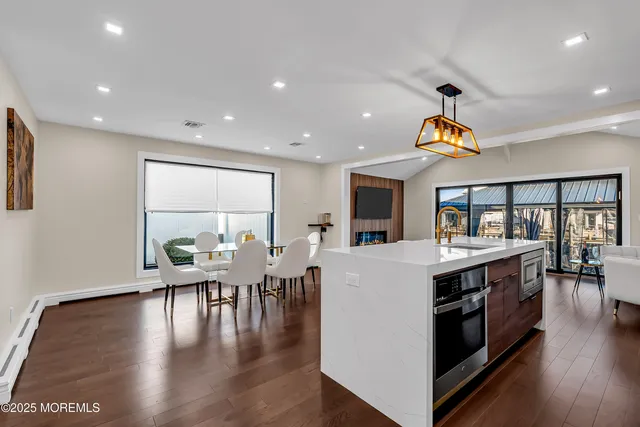 $3,900 | 320 Silver Lagoon Drive, Toms River, NJ 08753