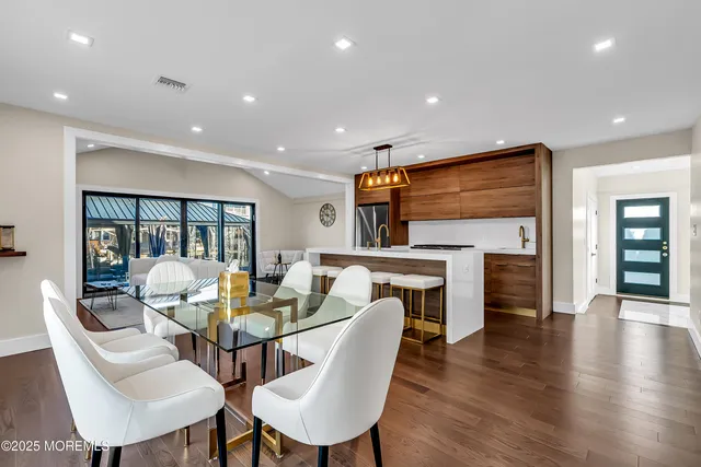 $3,900 | 320 Silver Lagoon Drive, Toms River, NJ 08753