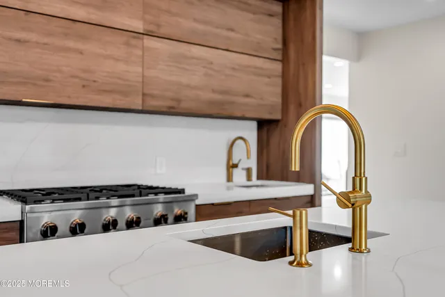 $3,900 | 320 Silver Lagoon Drive, Toms River, NJ 08753