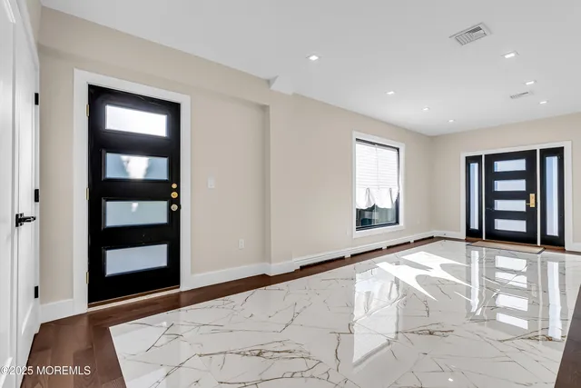 $3,900 | 320 Silver Lagoon Drive, Toms River, NJ 08753