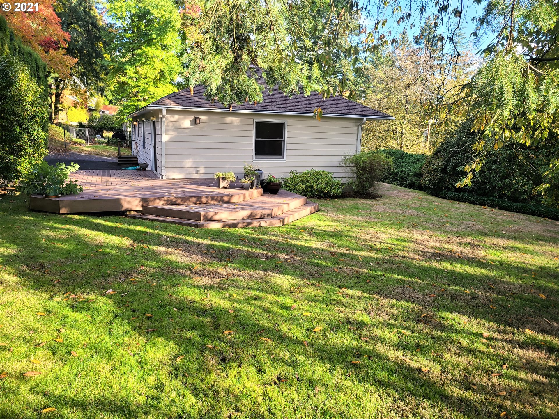 4835 Southwest Patton Road Portland, OR 97221 - Photo 3 of 32 Gallery Image 3