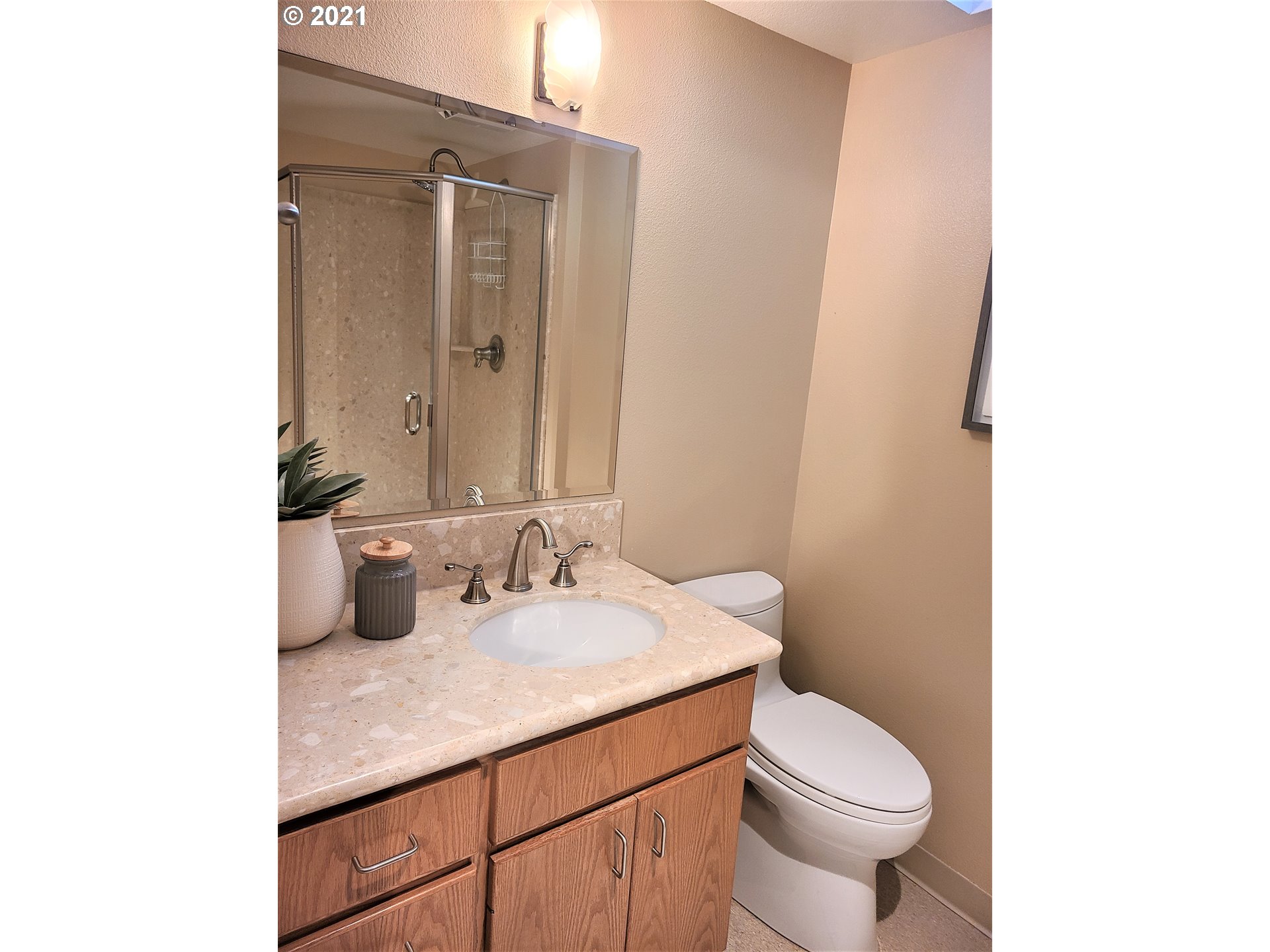 4835 Southwest Patton Road Portland, OR 97221 - Photo 22 of 32 Gallery Image 22