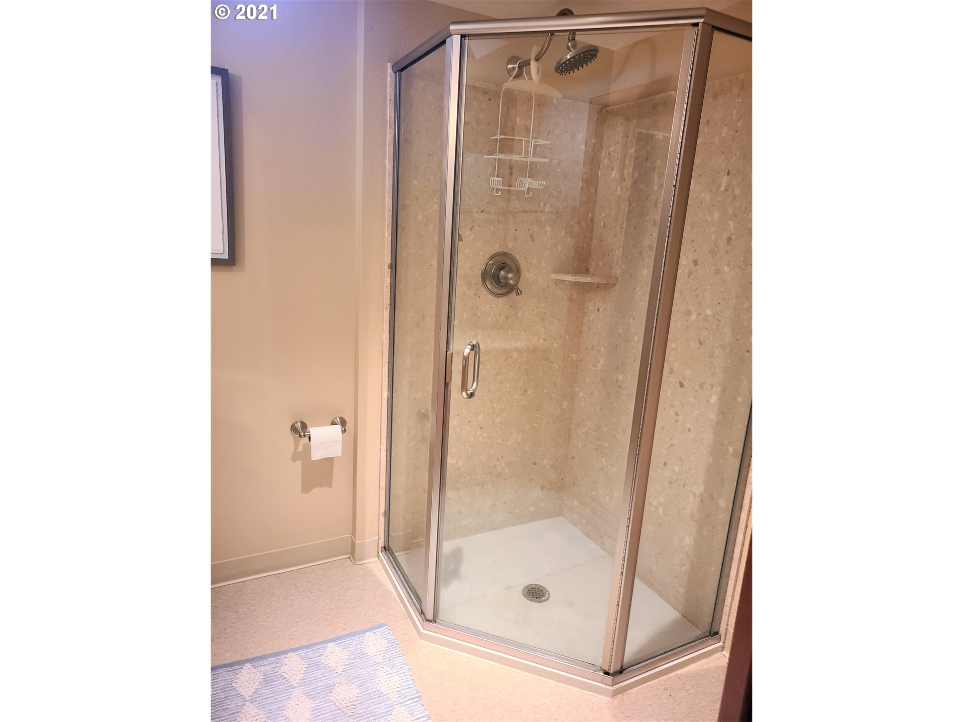 4835 Southwest Patton Road Portland, OR 97221 - Photo 23 of 32 Gallery Image 23