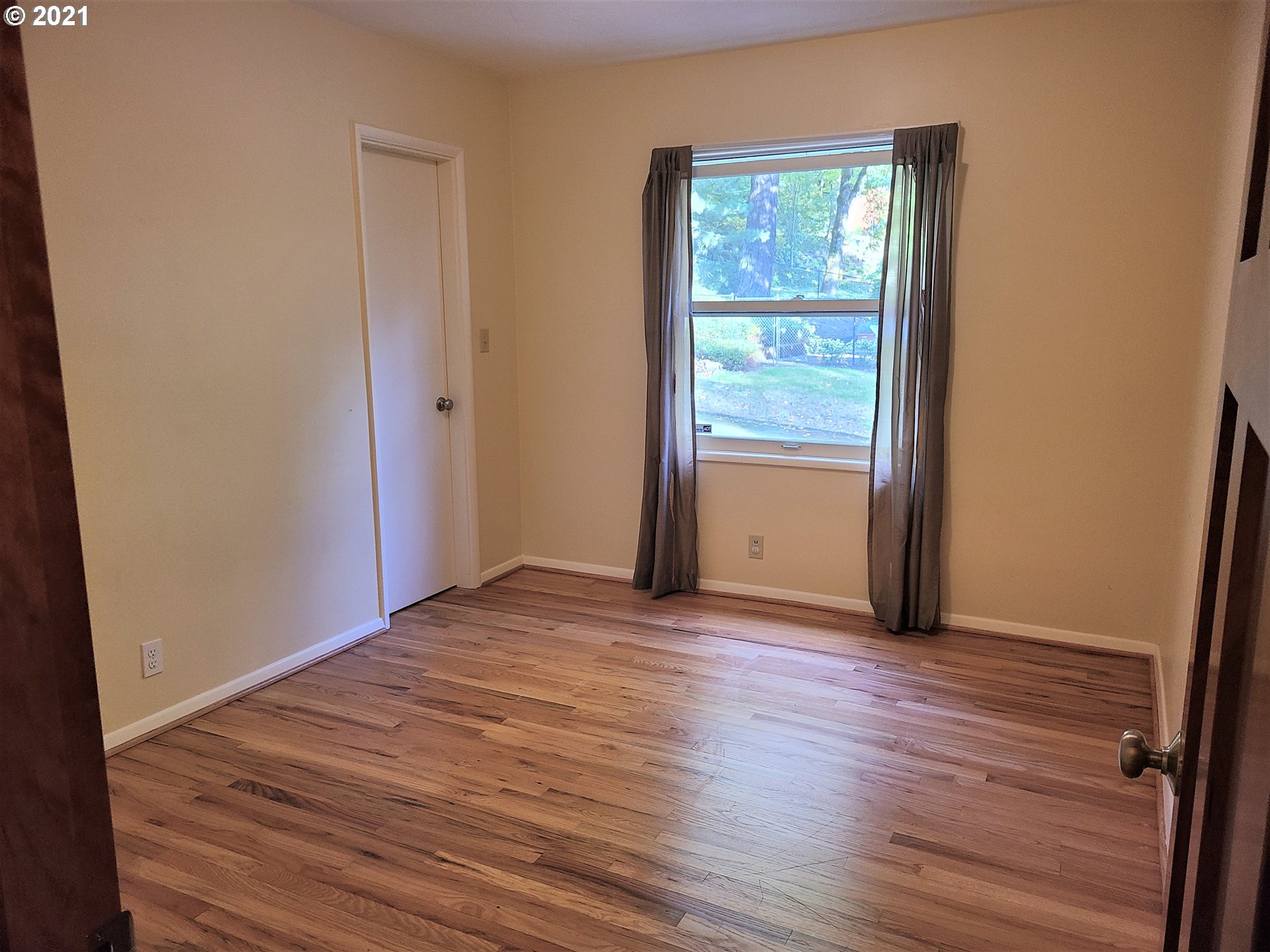 4835 Southwest Patton Road Portland, OR 97221 - Photo 26 of 32 Gallery Image 26