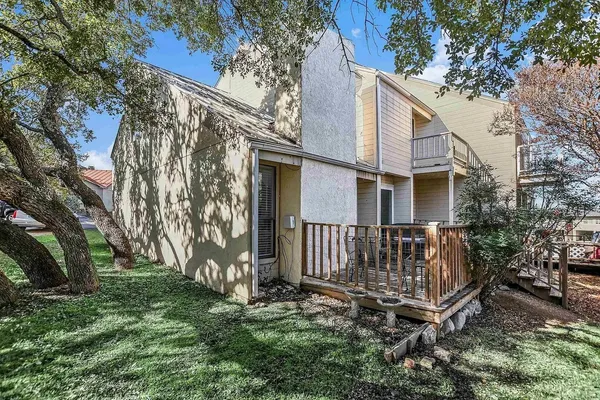 $1,795 | 307 Out Yonder, Unit 2, Horseshoe Bay, TX 78657