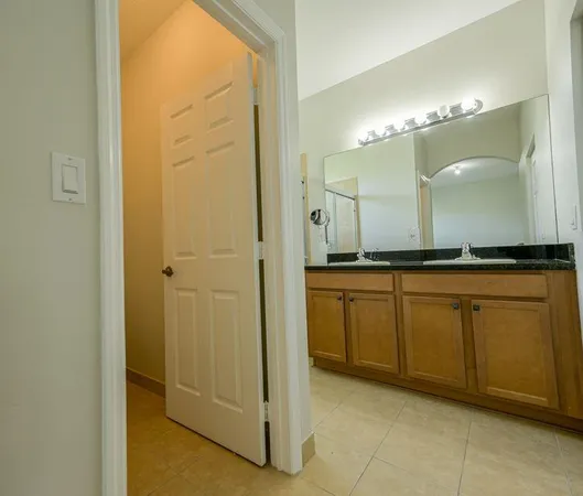 $2,700 | 297 Lake Monterey Circle, Boynton Beach, FL 33426