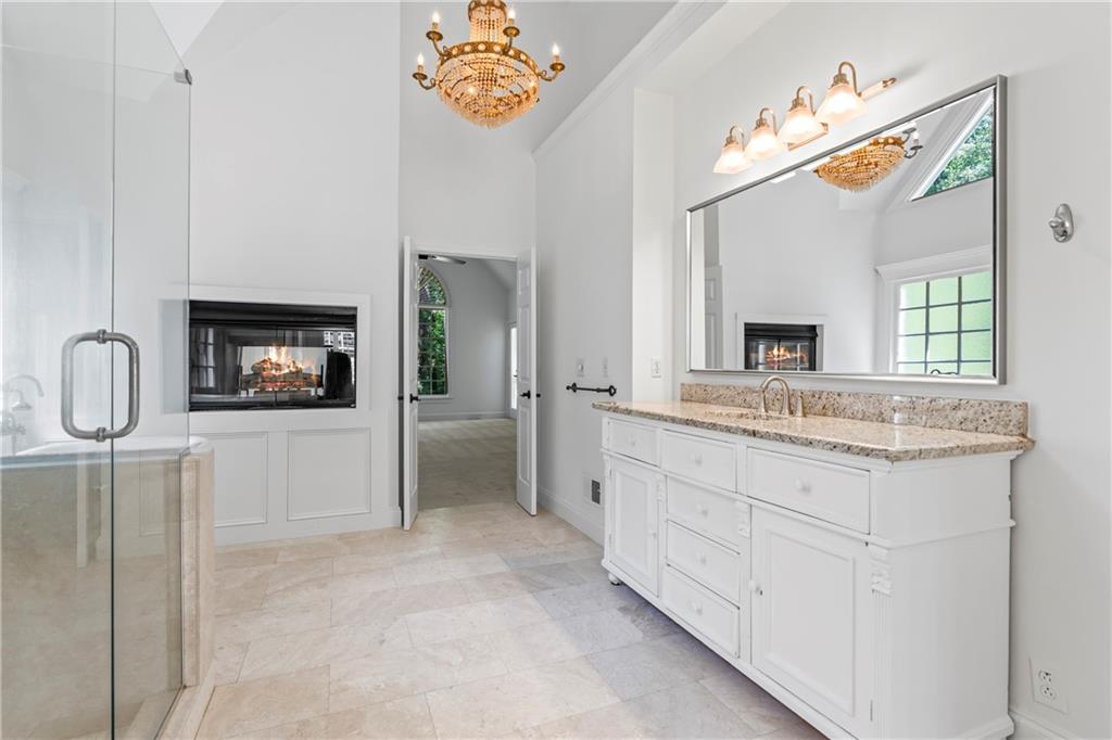 12180 Lonsdale Lane Roswell, GA 30075 - Photo 16 of 61