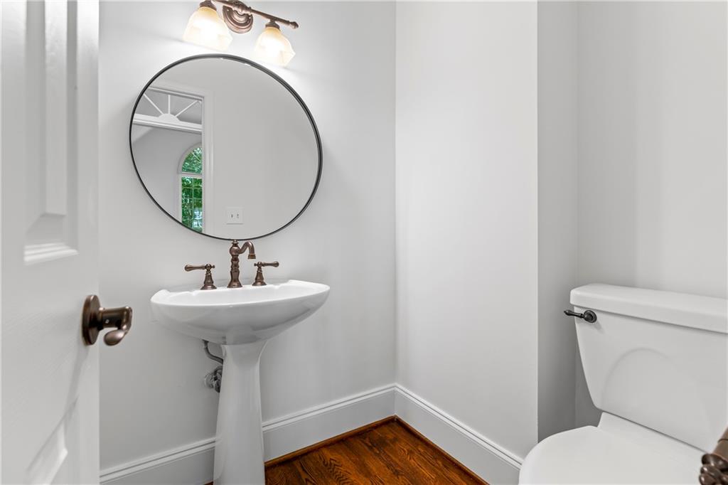 12180 Lonsdale Lane Roswell, GA 30075 - Photo 20 of 61