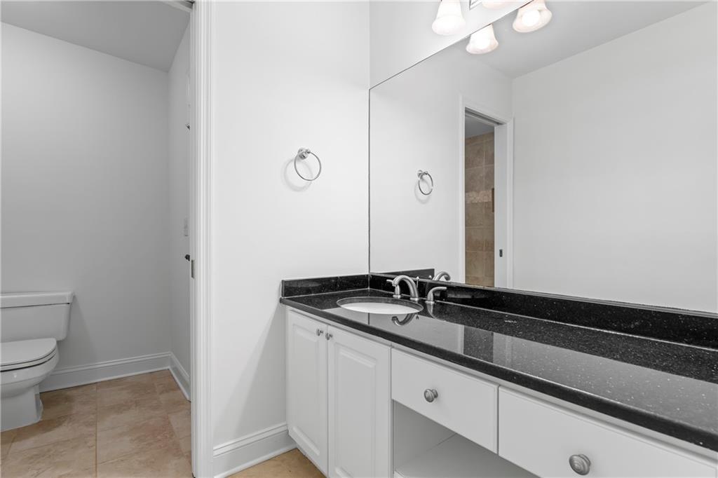 12180 Lonsdale Lane Roswell, GA 30075 - Photo 32 of 61