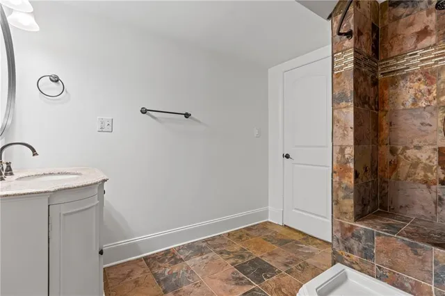 $799,900 | 12180 Lonsdale Lane, Roswell, GA 30075