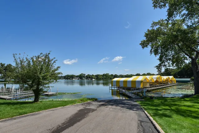 $265,000 | 5450 3 Points Boulevard, Unit 623, Mound, MN 55364