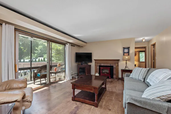 $229,900 | 5450 3 Points Boulevard, Unit 623, Mound, MN 55364