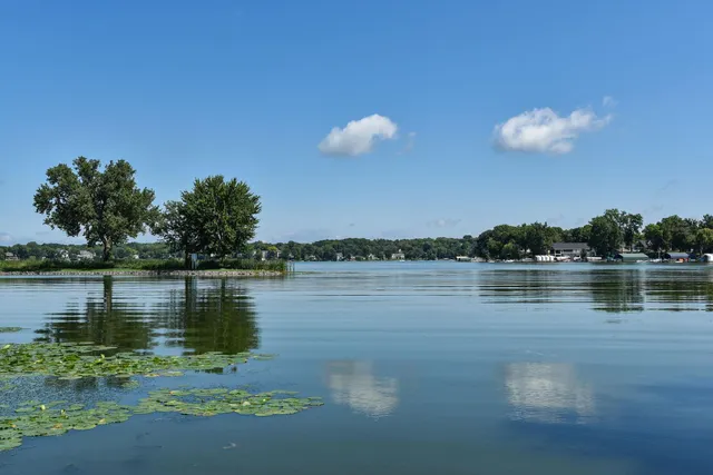 $265,000 | 5450 3 Points Boulevard, Unit 623, Mound, MN 55364