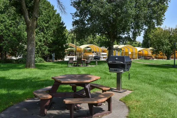 $229,900 | 5450 3 Points Boulevard, Unit 623, Mound, MN 55364