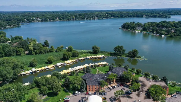 $229,900 | 5450 3 Points Boulevard, Unit 623, Mound, MN 55364