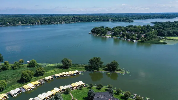 $229,900 | 5450 3 Points Boulevard, Unit 623, Mound, MN 55364