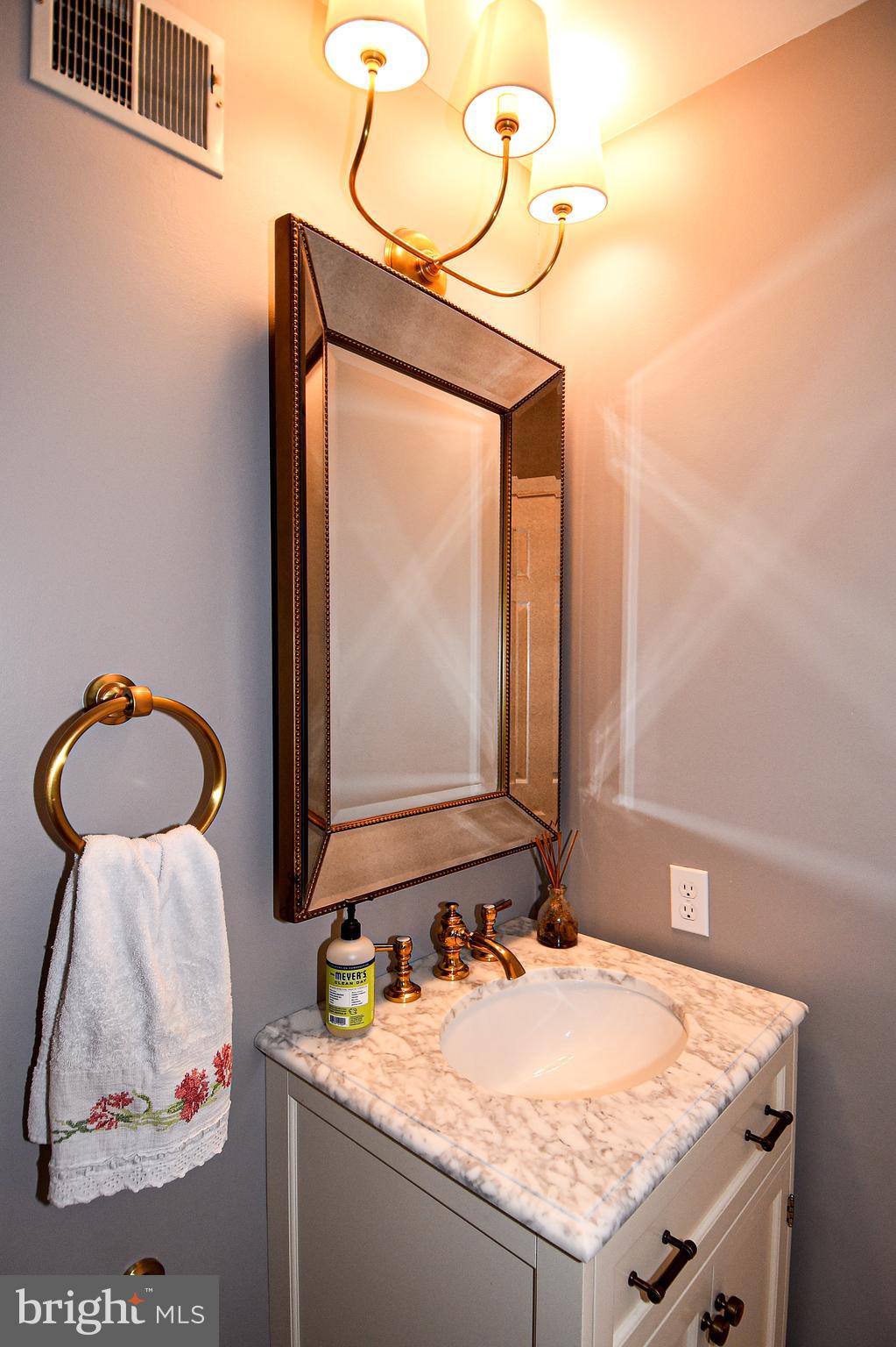 4602 Foxhall Crescent Northwest Washington, DC 20007 - Photo 21 of 51