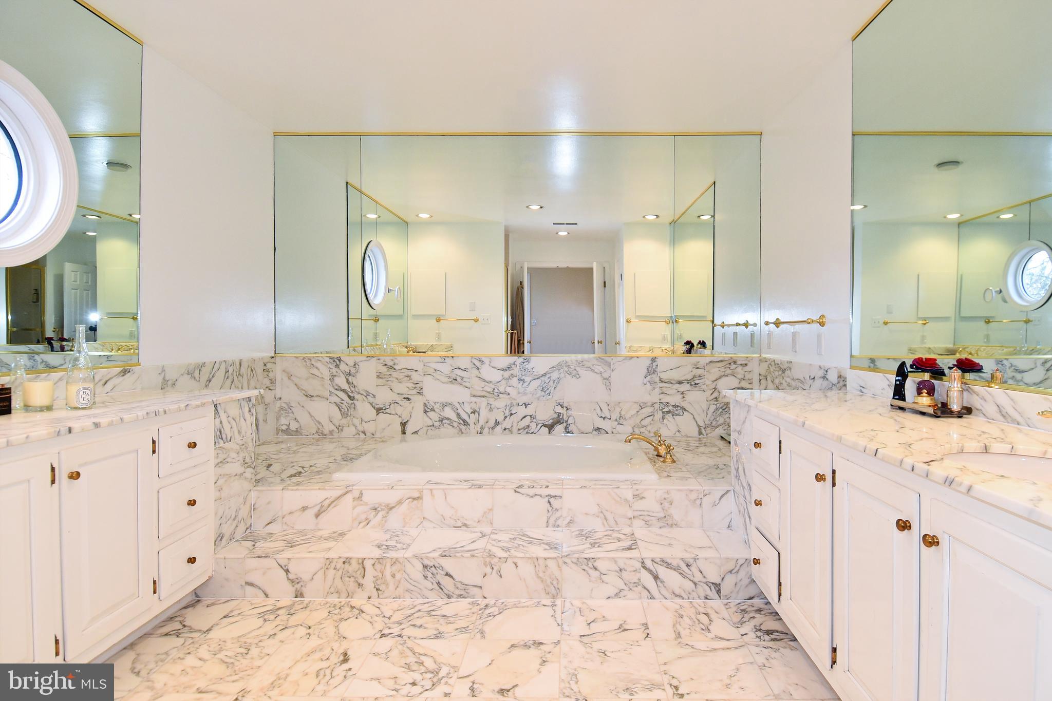 4602 Foxhall Crescent Northwest Washington, DC 20007 - Photo 24 of 51