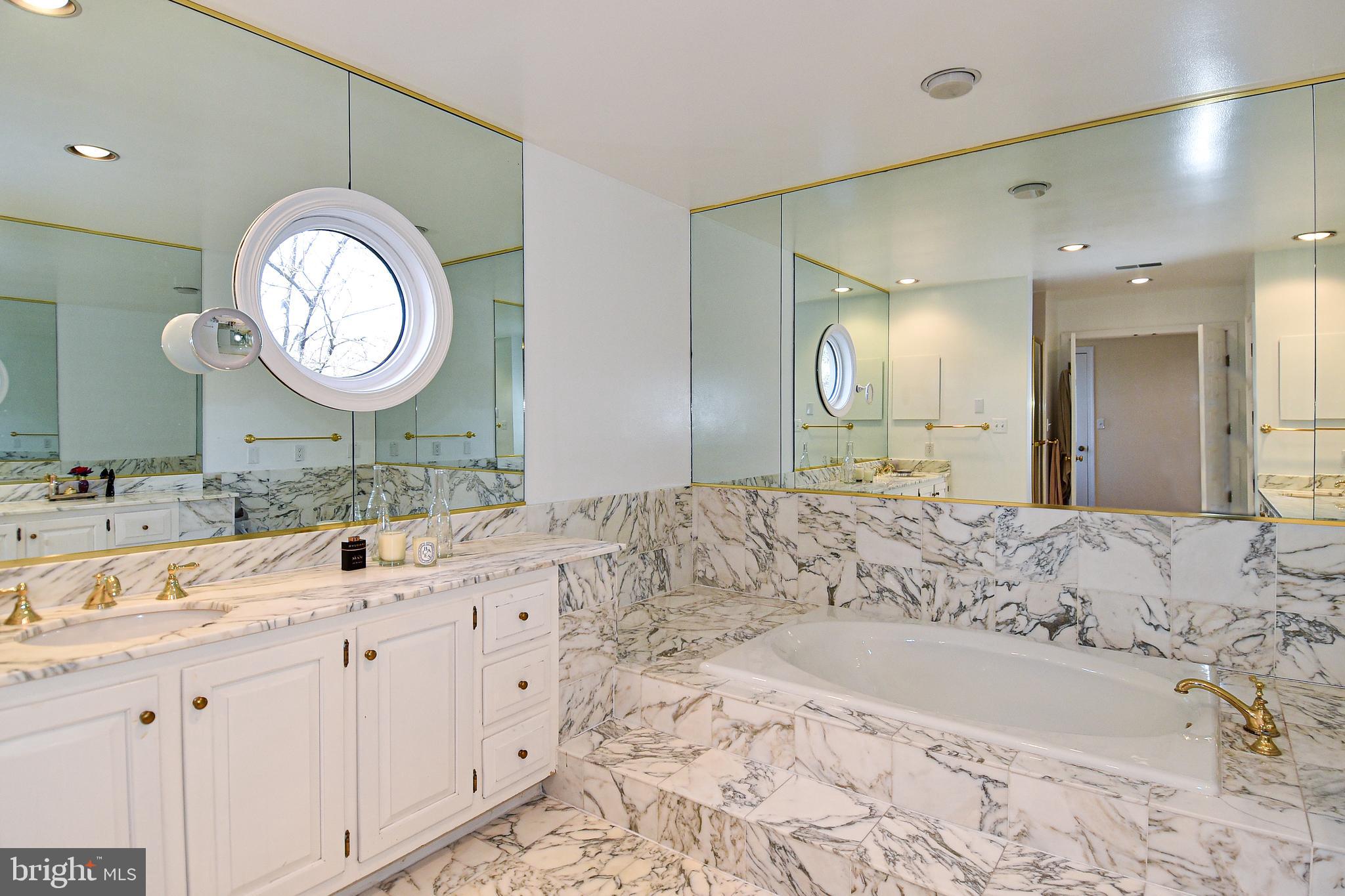 4602 Foxhall Crescent Northwest Washington, DC 20007 - Photo 26 of 51