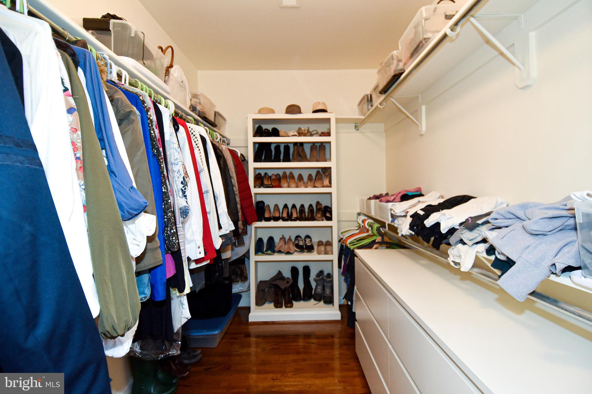 4602 Foxhall Crescent Northwest Washington, DC 20007 - Photo 27 of 51