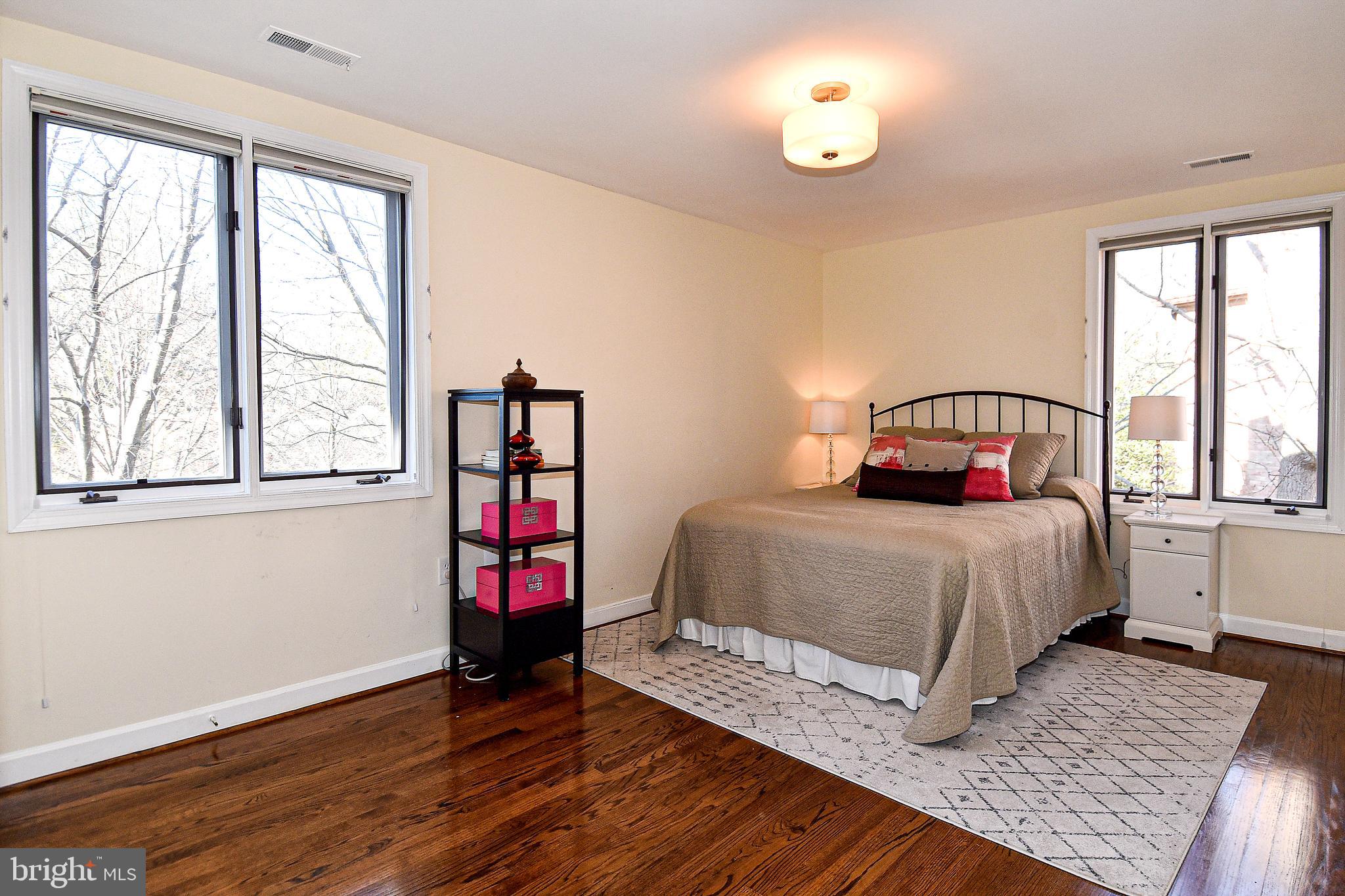 4602 Foxhall Crescent Northwest Washington, DC 20007 - Photo 33 of 51