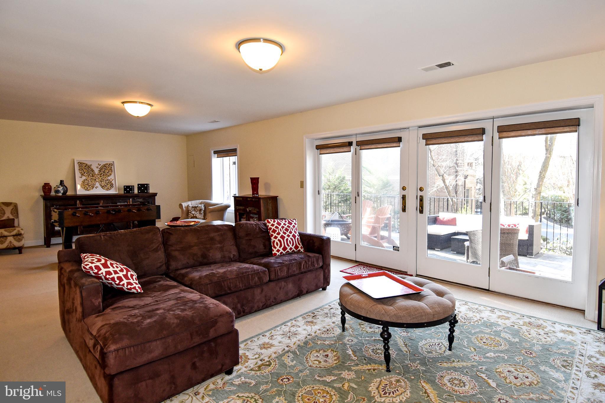 4602 Foxhall Crescent Northwest Washington, DC 20007 - Photo 39 of 51