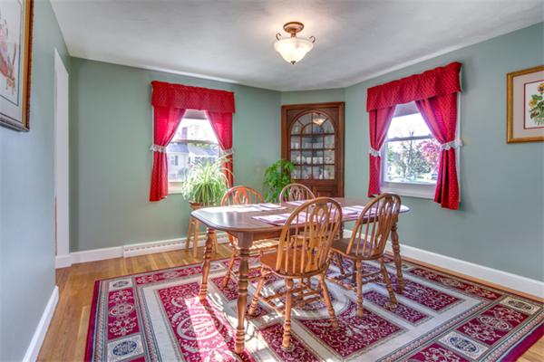 11 Hanford Road Stoneham, MA 02180 - Photo 4 of 14 Gallery Image 4