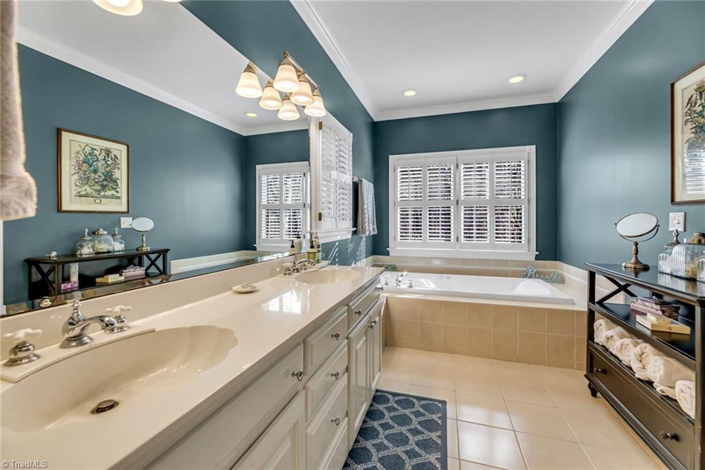8006 White Ash Court Oak Ridge, NC 27310 - Photo 24 of 42