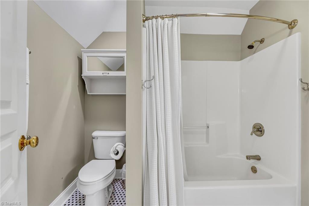 8006 White Ash Court Oak Ridge, NC 27310 - Photo 31 of 42