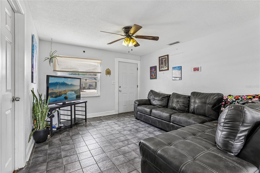 3435 Swindell Road Lakeland, FL 33810 - Photo 2 of 25 Gallery Image 2