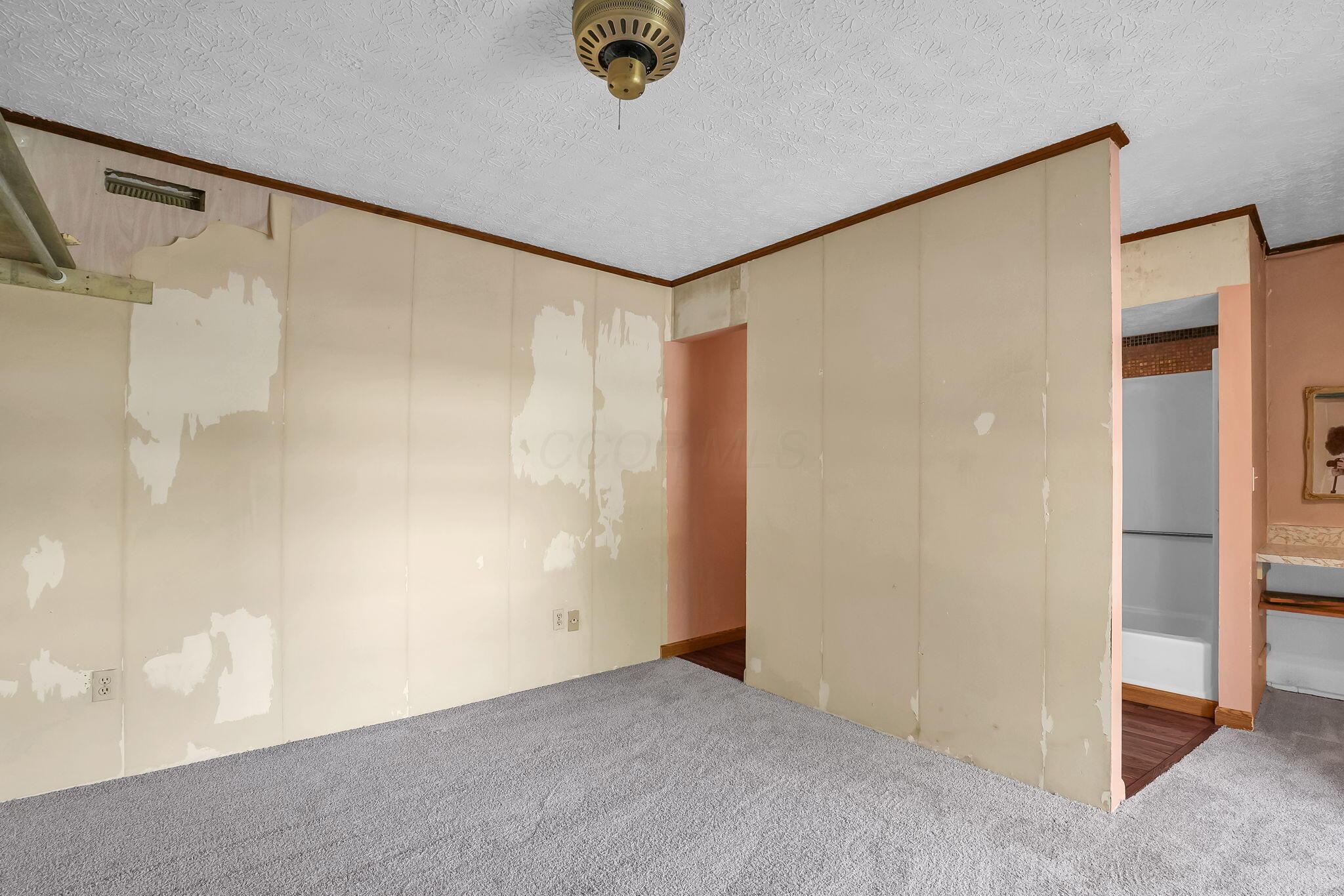 190 Inah Avenue Columbus, OH 43228 - Photo 23 of 38 17-web-or-mls-190-inah-ave