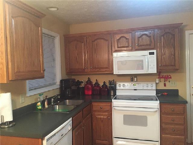 35 Philadelphia Road Lebanon, TN 37087 - Photo 11 of 14 Kitchen another view
