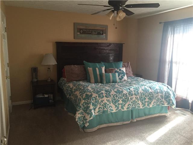 35 Philadelphia Road Lebanon, TN 37087 - Photo 5 of 14 Master Bedroom, Headboard doesn't stay!