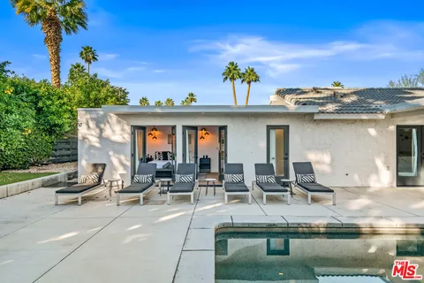 $995,000 | 2251 East Calle Papagayo, Palm Springs, CA 92262