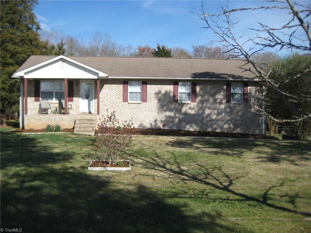 8133 Hampton Road Clemmons, NC 27012 - Photo 1 of 23 Gallery Image 1