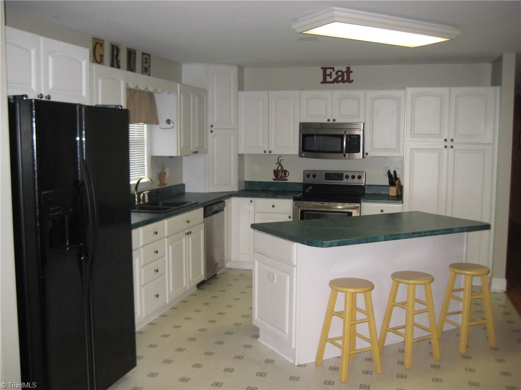 8133 Hampton Road Clemmons, NC 27012 - Photo 9 of 23 Gallery Image 9
