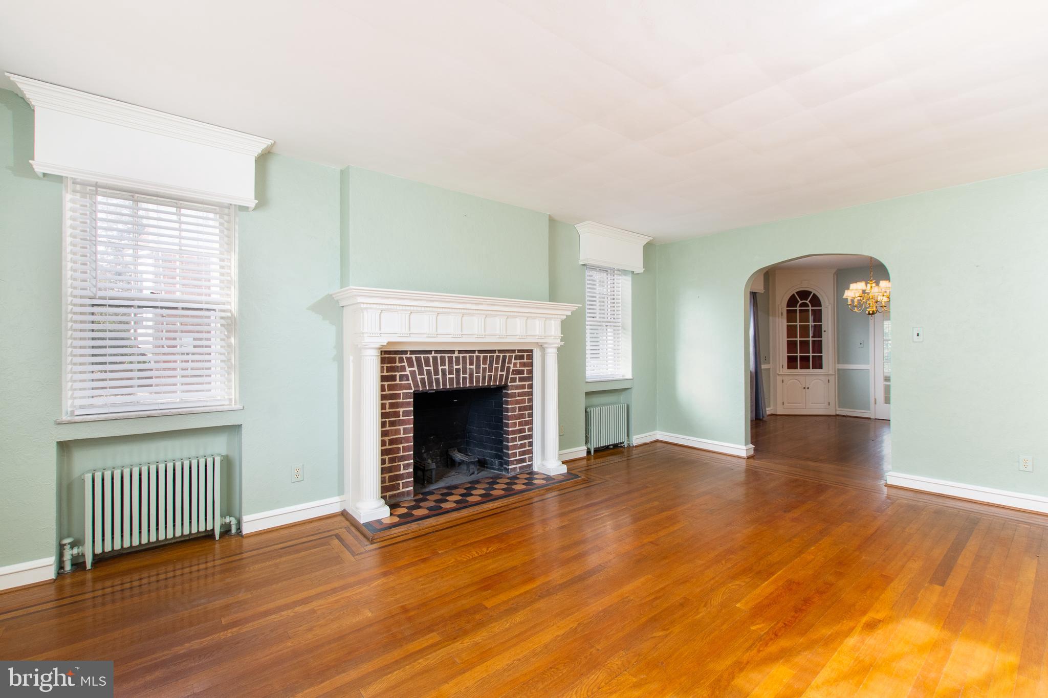 522 Marsh Road Wilmington, DE 19809 - Photo 2 of 29 Living room
