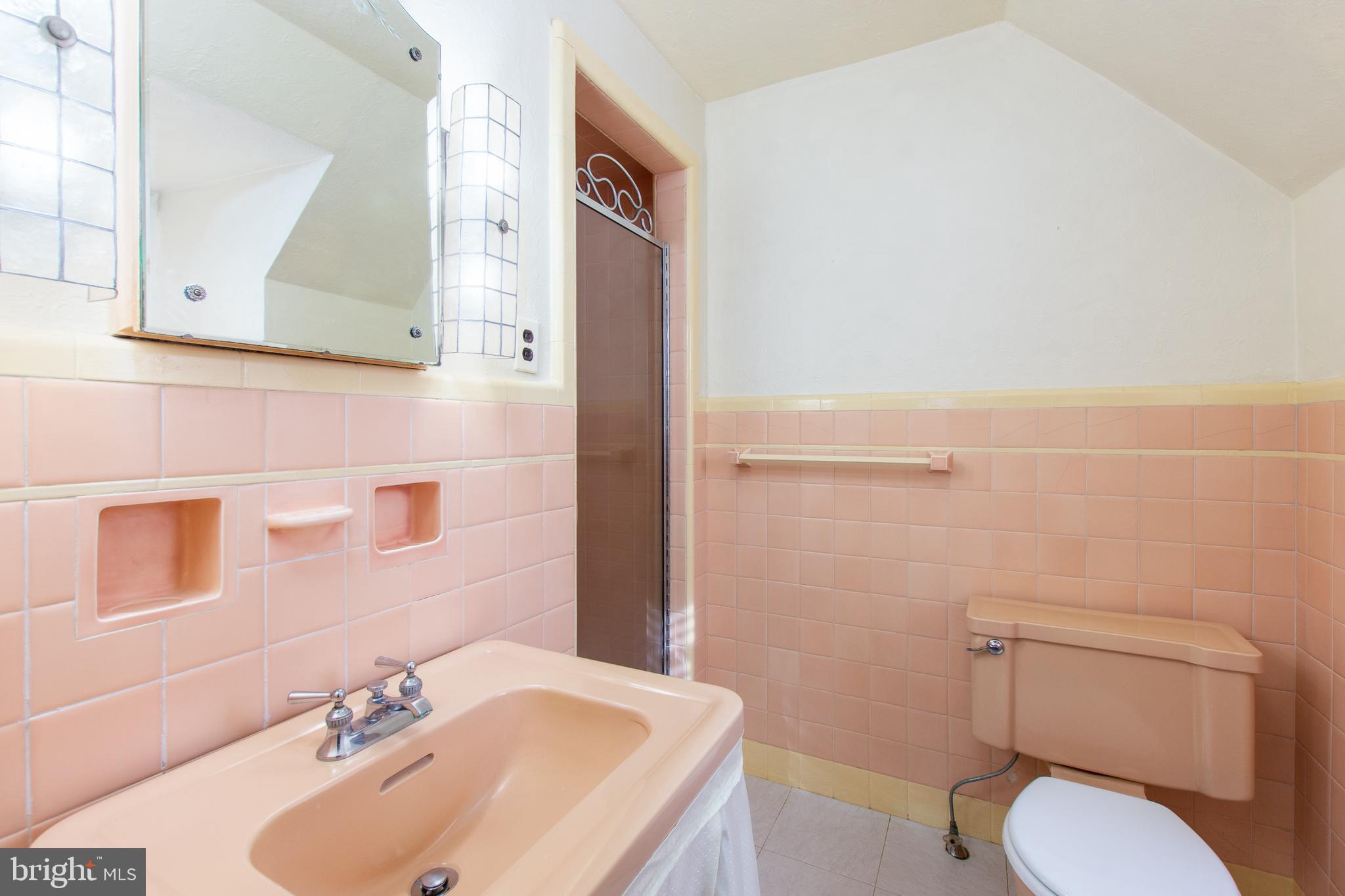 522 Marsh Road Wilmington, DE 19809 - Photo 21 of 29 Master bathroom