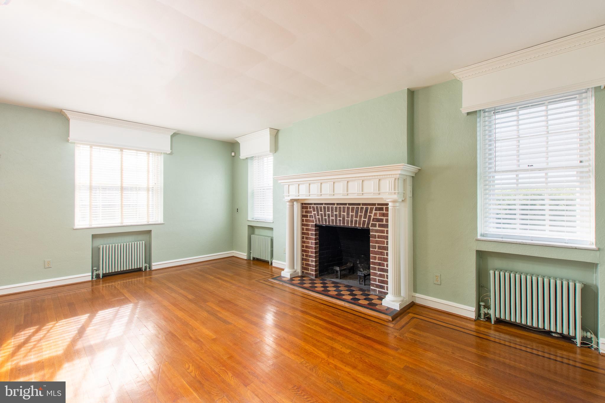 522 Marsh Road Wilmington, DE 19809 - Photo 4 of 29 Living room