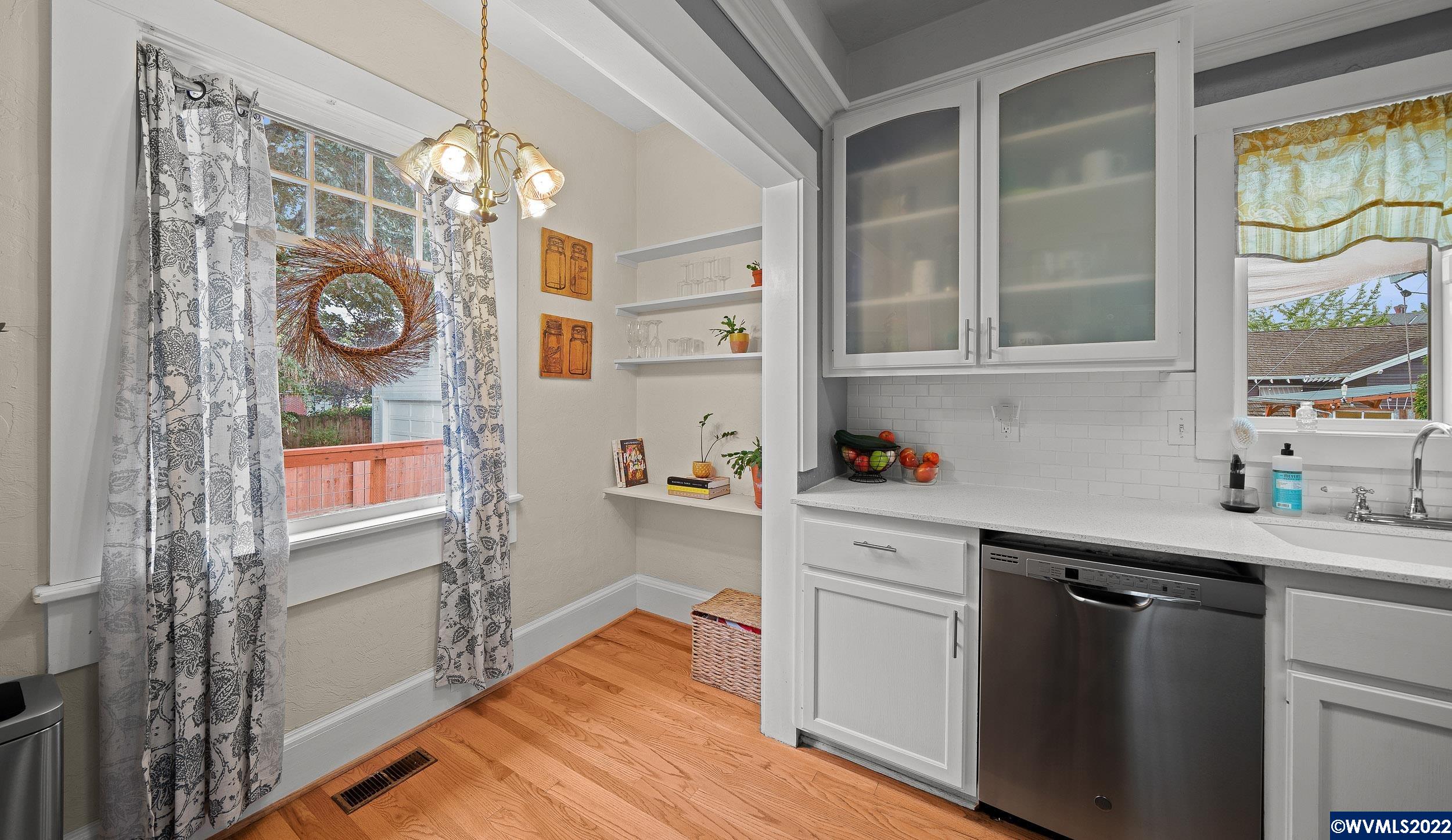 952 Southwest Ferry Street Albany, OR 97321 - Photo 14 of 41 Gallery Image 14