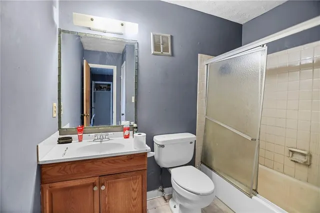 $148,870 | 273 Country Club Drive, Jonesboro, GA 30238