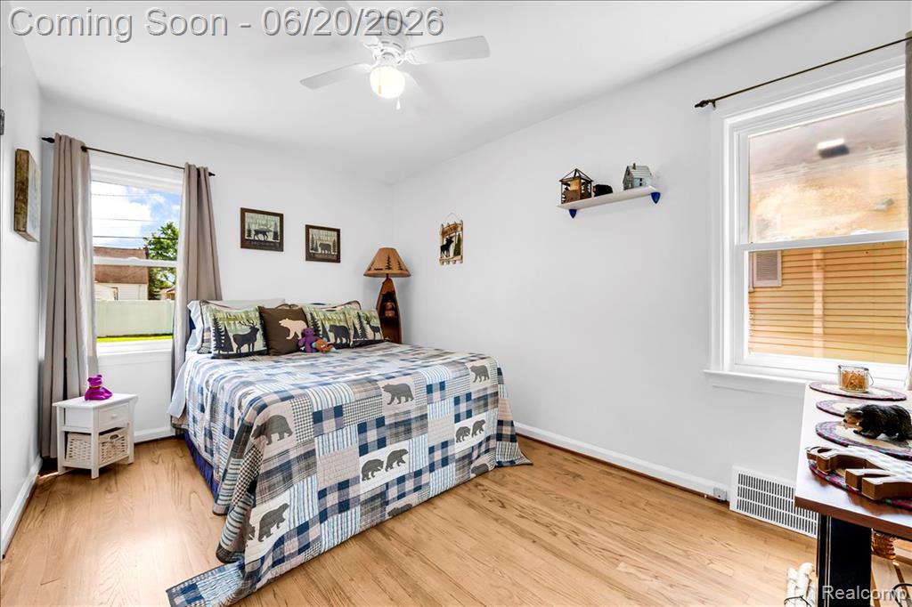 1009 Harvard Road Berkley, MI 48072 - Photo 13 of 44